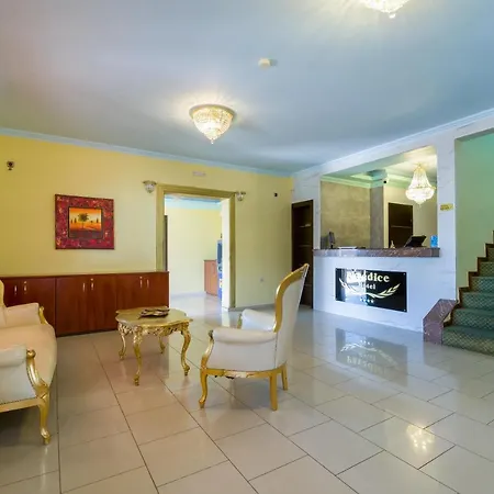 Hotel Paradice Luxury Suites-near Zorbas Beach-free Breakfast 4*