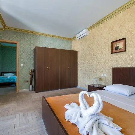 Hotel Paradice Luxury Suites-near Zorbas Beach-free Breakfast