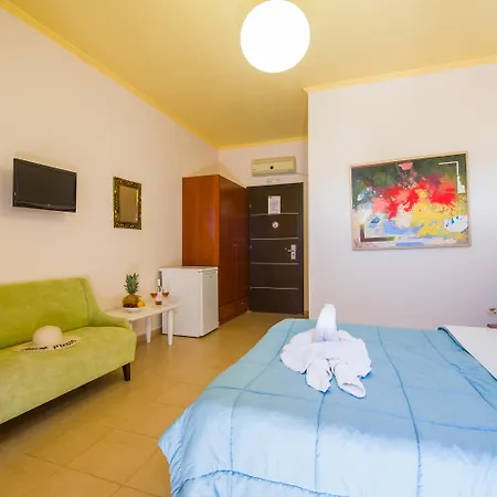 Paradice Luxury Suites-near Zorbas Beach-free Breakfast
