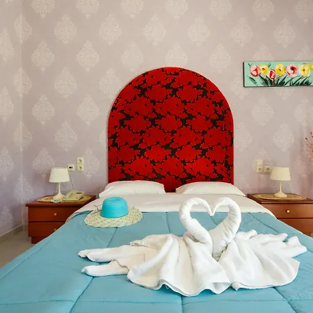 Hotel Paradice Luxury Suites-near Zorbas Beach-free Breakfast