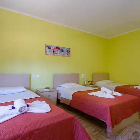 Paradice Luxury Suites-near Zorbas Beach-free Breakfast Hotel Stavrós