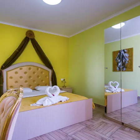 Paradice Luxury Suites-near Zorbas Beach-free Breakfast Hotel Stavrós
