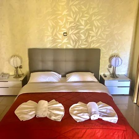 Paradice Luxury Suites-near Zorbas Beach-free Breakfast