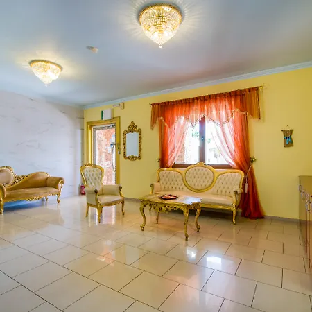 Paradice Luxury Suites-near Zorbas Beach-free Breakfast Stavrós