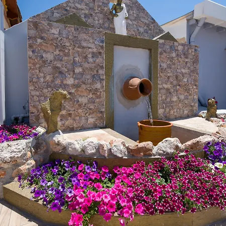Paradice Luxury Suites-near Zorbas Beach-free Breakfast 4*